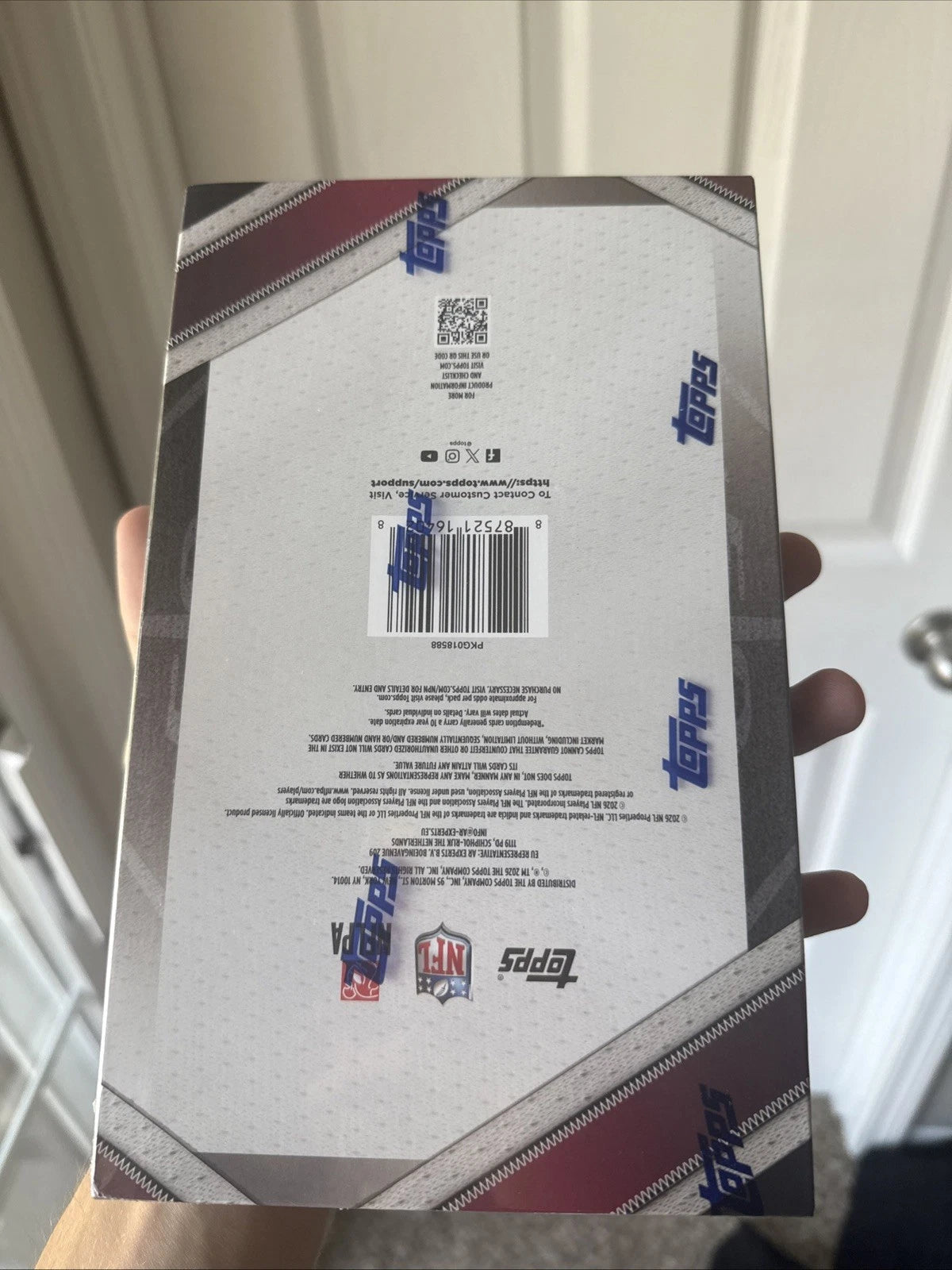 2026 Topps Flagship Football NFL Hobby Box 1 Auto Or Relic New IN HAND